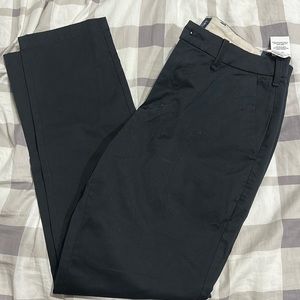 Abercrombie & Fitch Athletic Skinny Black Chino pants size 31x30 NWT